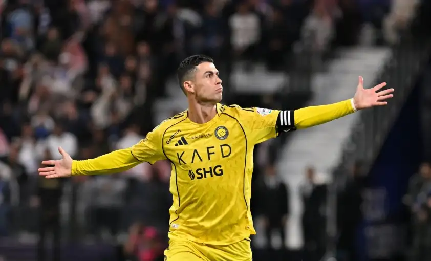 Ronaldo lập cú đúp ở trận đấu với Al Hazem